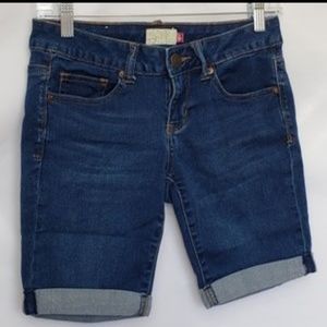 💟SO blue denim jean shorts *Size 5